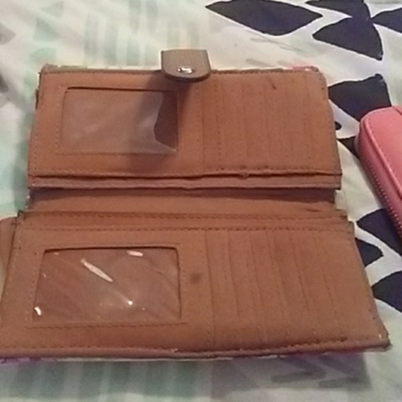 2 wallets one floral one tribal print some flaws s - Picture 3 of 7